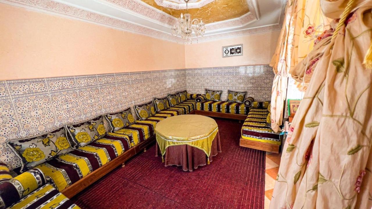 Dar Haut De Gamme Et A Un Prix Imaginaire Hostcom For Families Only Oujda Exterior foto